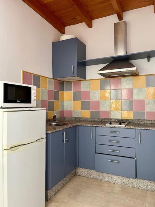 Playa Chica Apt With Terrace 100 M From The Sea Пуэрто дель Кармен Экстерьер фото